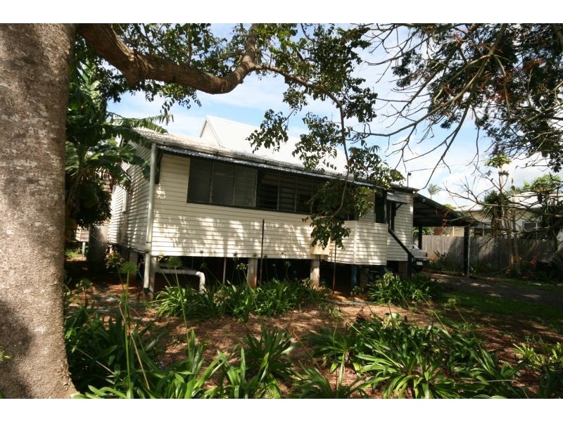 42 Pavilion Street, Pomona QLD 4568