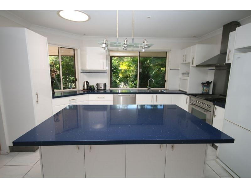 4 Sugargum Place, Cooroy QLD 4563