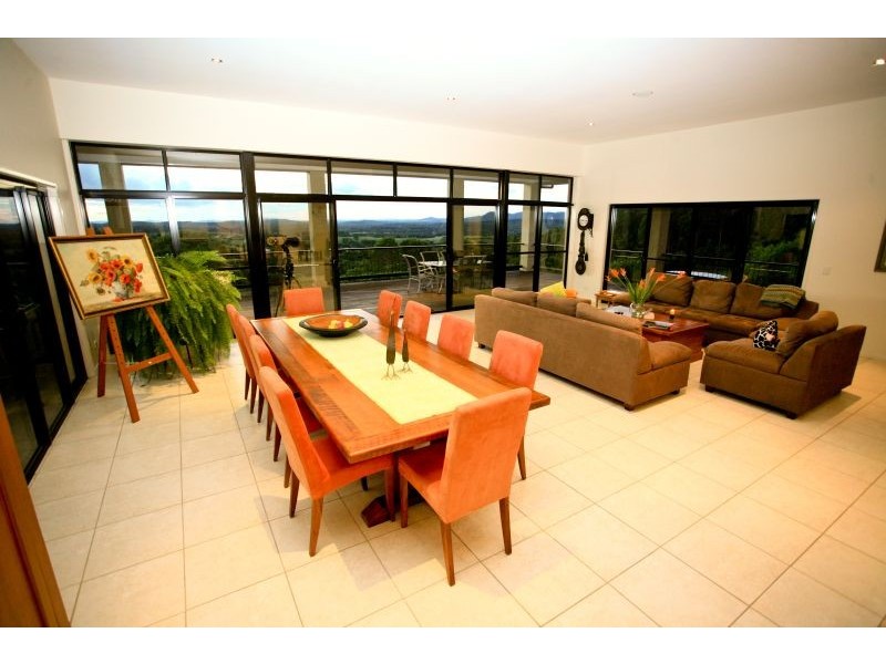 236 Noakes Road, Traveston QLD 4570