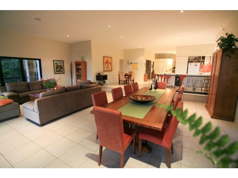 236 Noakes Road, Traveston QLD 4570