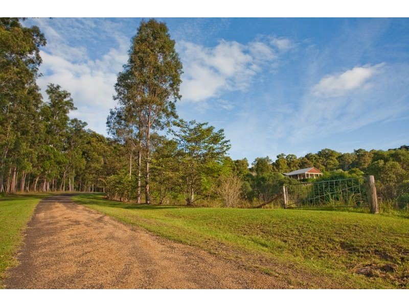 236 Noakes Road, Traveston QLD 4570