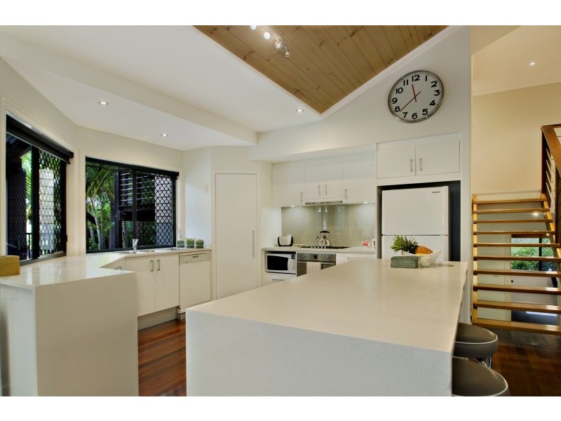 19 Highland Drive, Cooroy QLD 4563