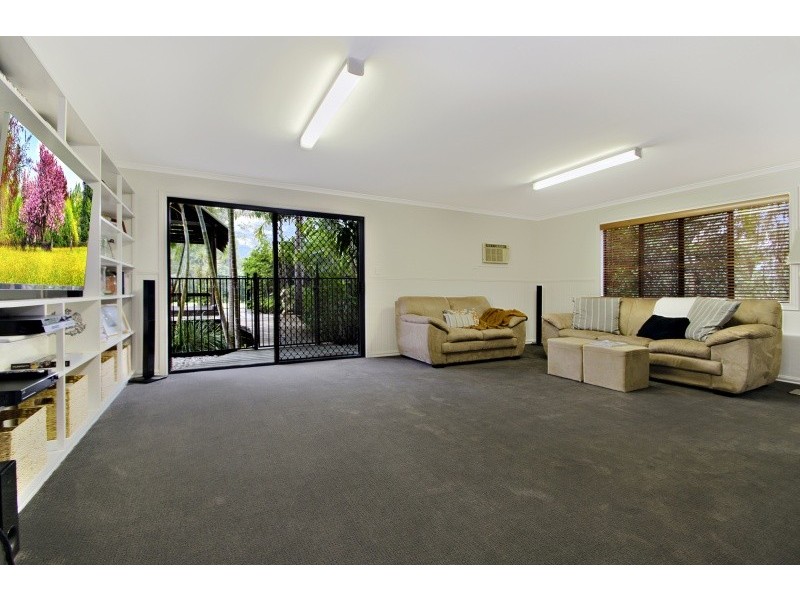 19 Highland Drive, Cooroy QLD 4563