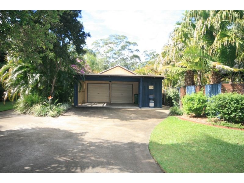 19 Highland Drive, Cooroy QLD 4563