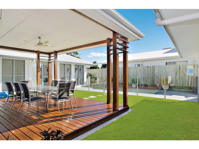 10 Straker Drive, Cooroy QLD 4563