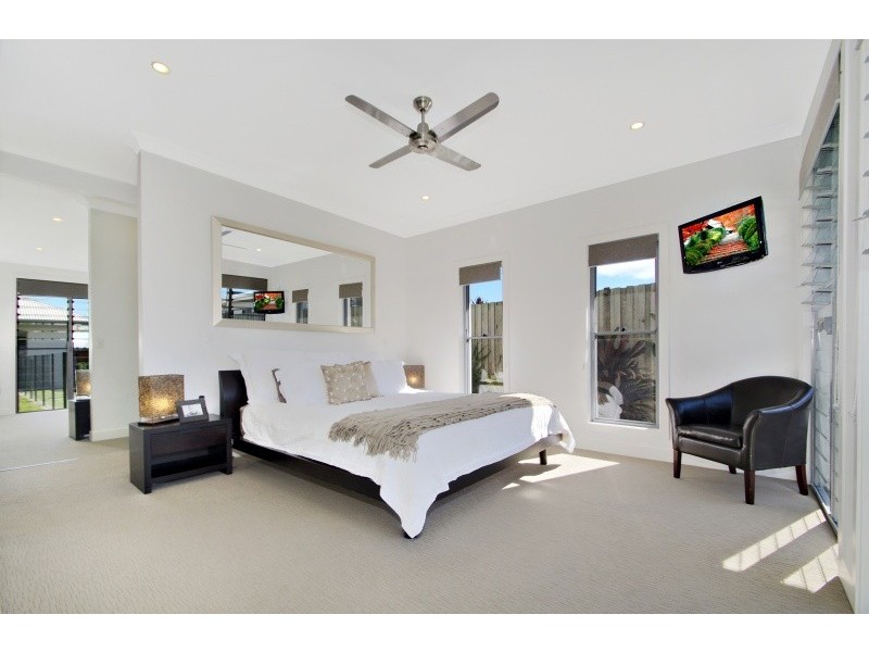 10 Straker Drive, Cooroy QLD 4563