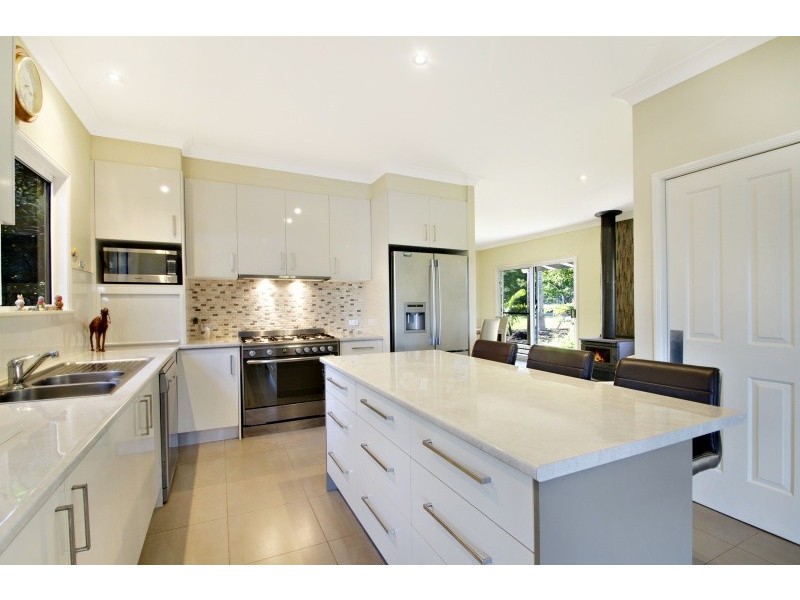 801 Echidna Lane, Cooroy QLD 4563