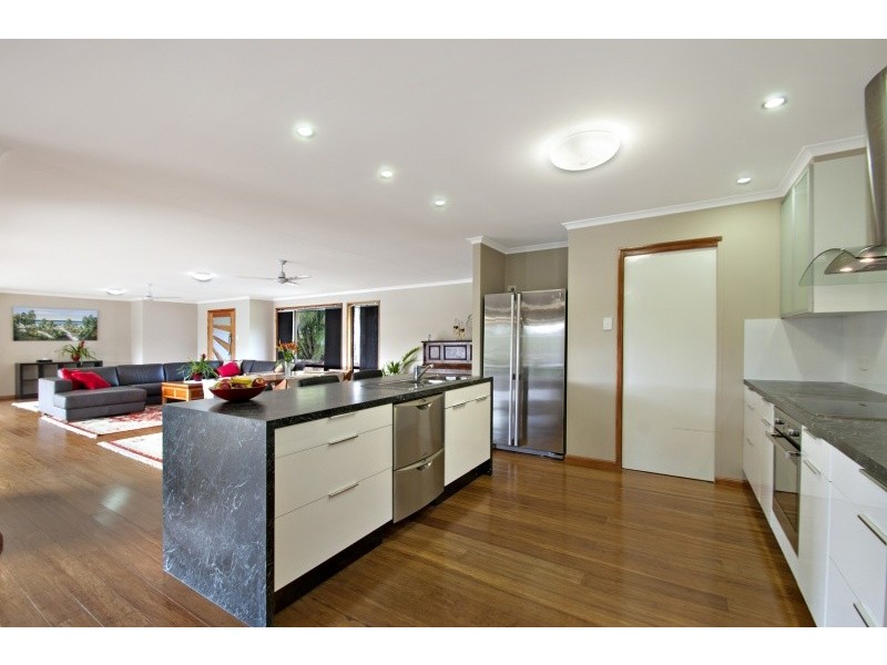 48 Highland Drive, Cooroy QLD 4563