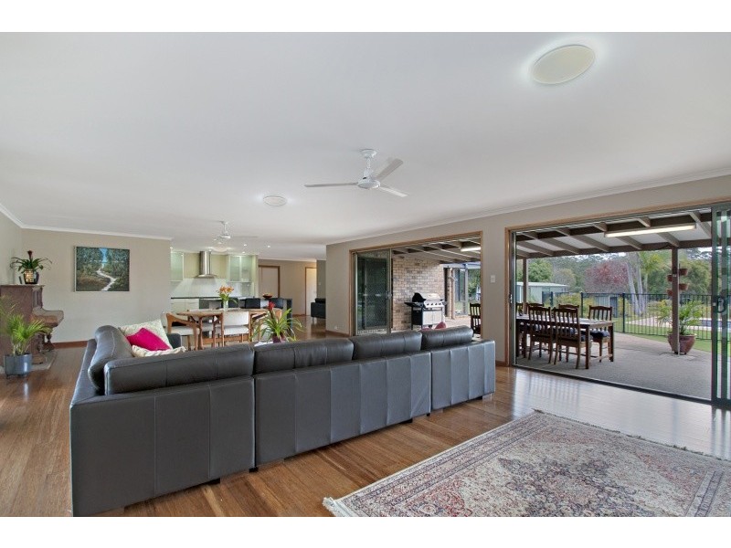 48 Highland Drive, Cooroy QLD 4563