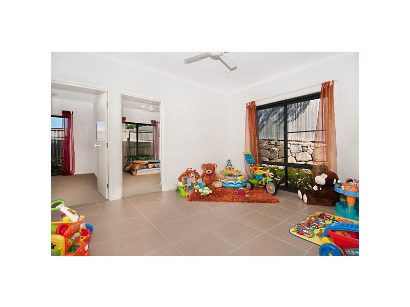 6 Viola Place, Cooroy QLD 4563