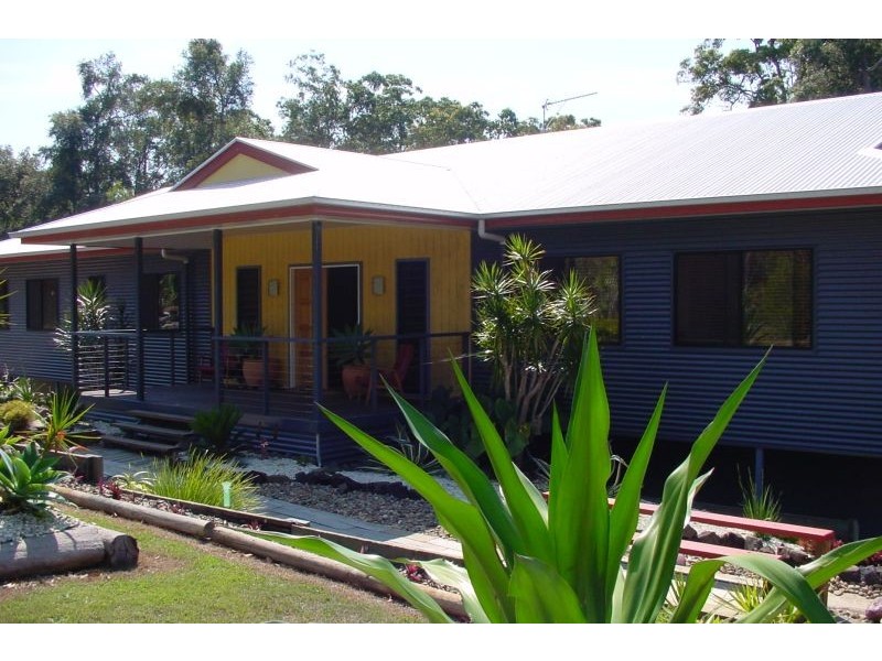 8 Sapling Court, Pomona QLD 4568