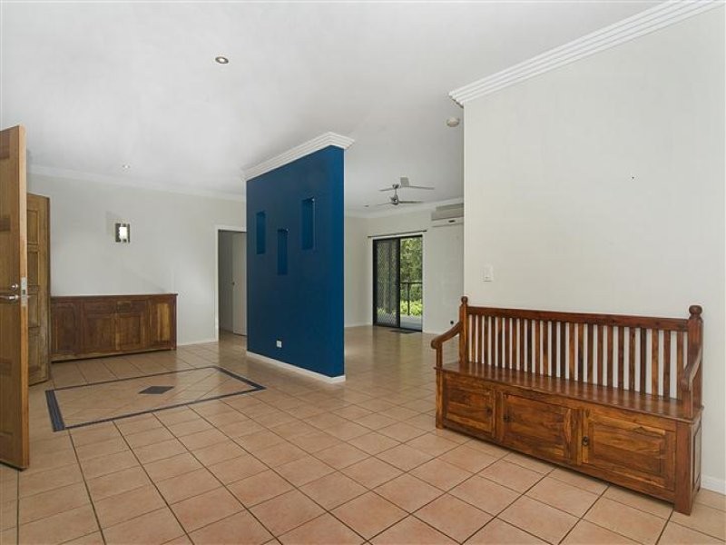 8 Sapling Court, Pomona QLD 4568