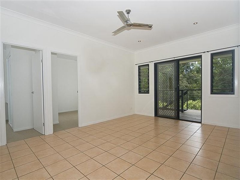 8 Sapling Court, Pomona QLD 4568