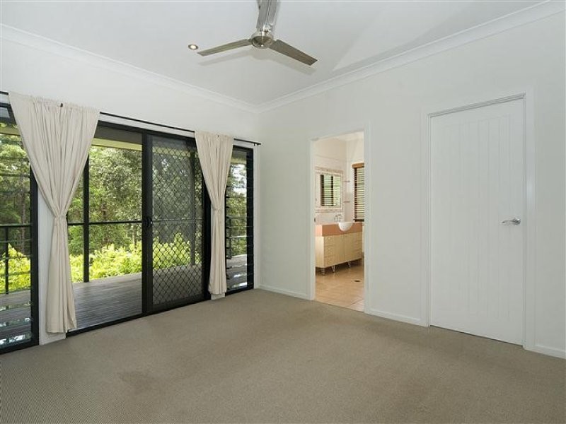 8 Sapling Court, Pomona QLD 4568