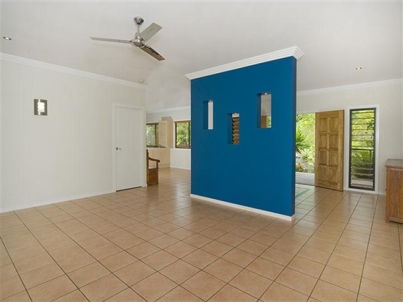 8 Sapling Court, Pomona QLD 4568