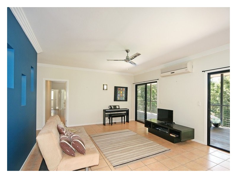 8 Sapling Court, Pomona QLD 4568