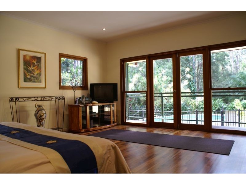 305 Gumboil Road, Tinbeerwah QLD 4563