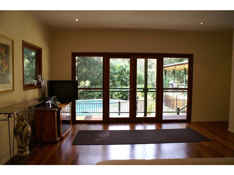 305 Gumboil Road, Tinbeerwah QLD 4563