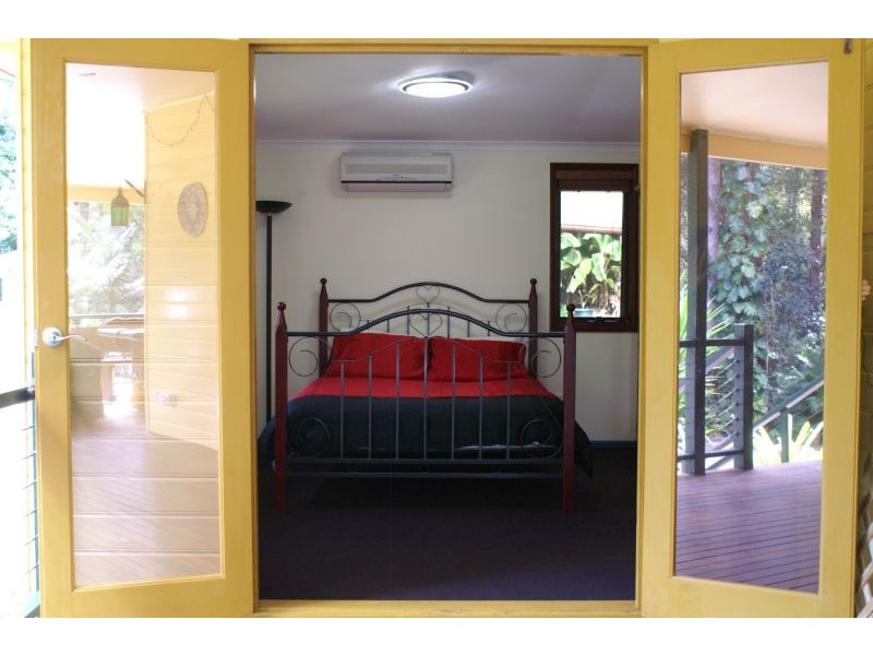 305 Gumboil Road, Tinbeerwah QLD 4563