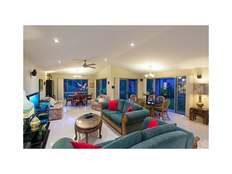11 Whistler Way, Pomona QLD 4568