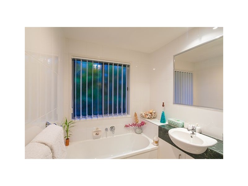 11 Whistler Way, Pomona QLD 4568