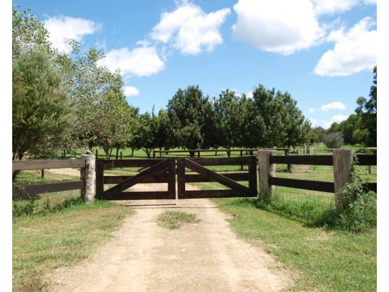 136 O’Rourkes Road, Traveston QLD 4570