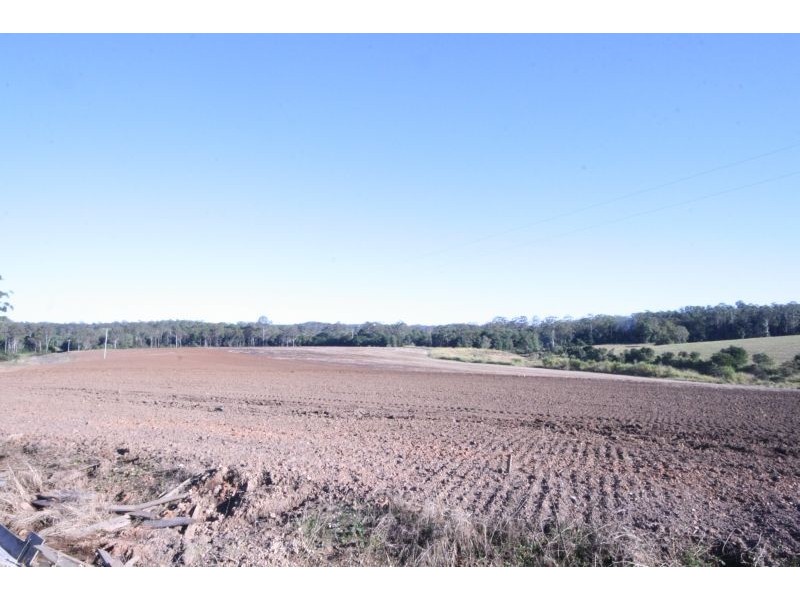 1708 Noosa Road, Traveston QLD 4570