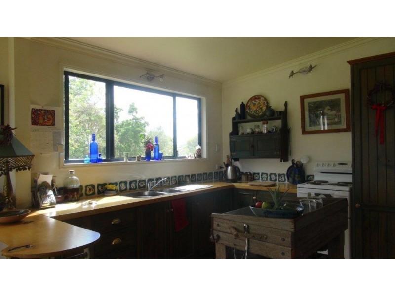 81 Moffat Road, Kin Kin QLD 4571