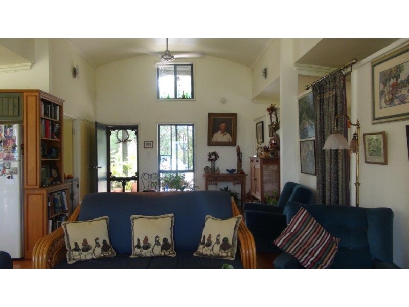 81 Moffat Road, Kin Kin QLD 4571