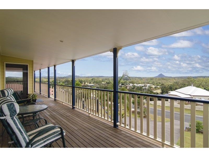 33 Kensington Drive, Cooroy QLD 4563