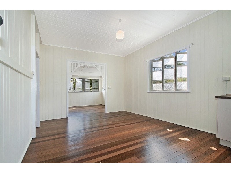 7 Queen Street, Cooran QLD 4569