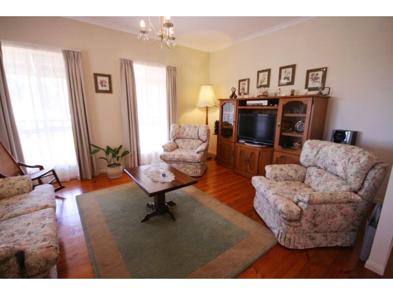 98 Cudgerie Drive, Cooroy QLD 4563