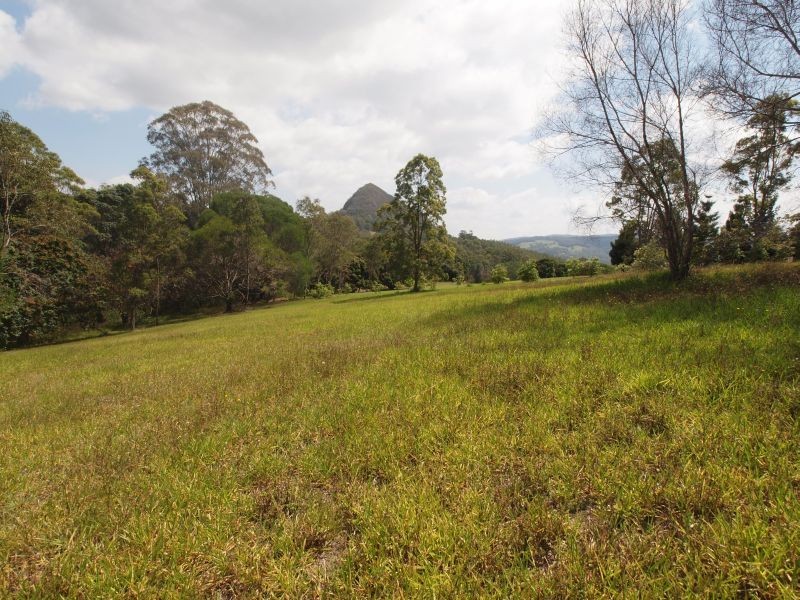 68 Coles Creek Road, Cooran QLD 4569