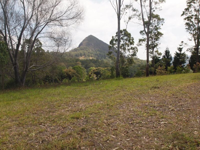 68 Coles Creek Road, Cooran QLD 4569