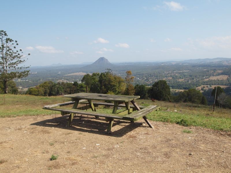303 Tablelands Road, Cooran QLD 4569