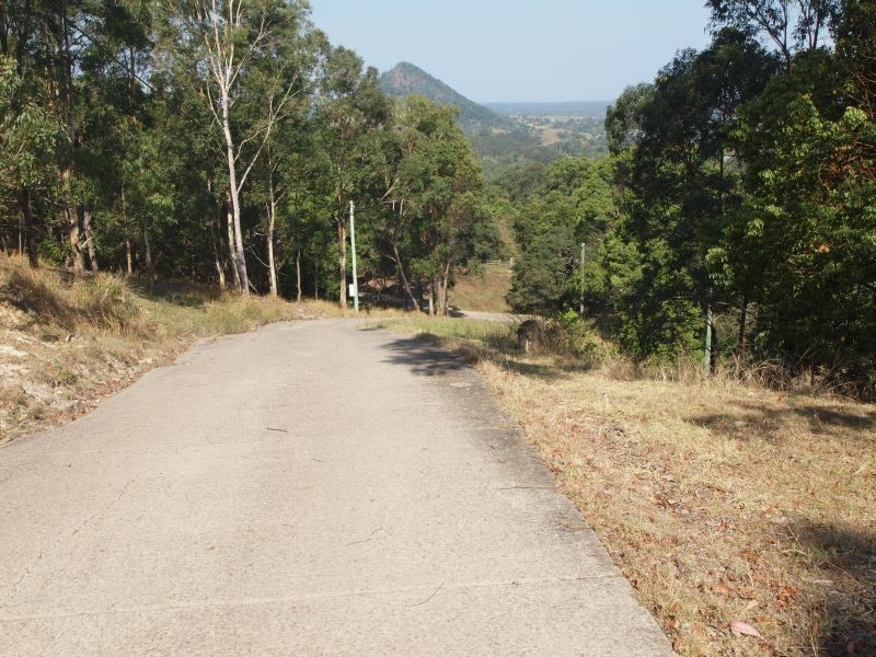 303 Tablelands Road, Cooran QLD 4569