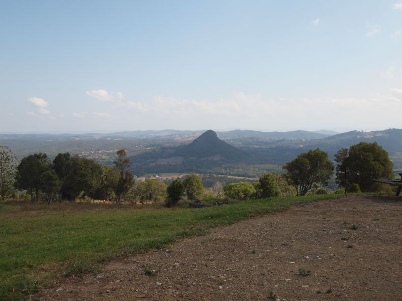 303 Tablelands Road, Cooran QLD 4569
