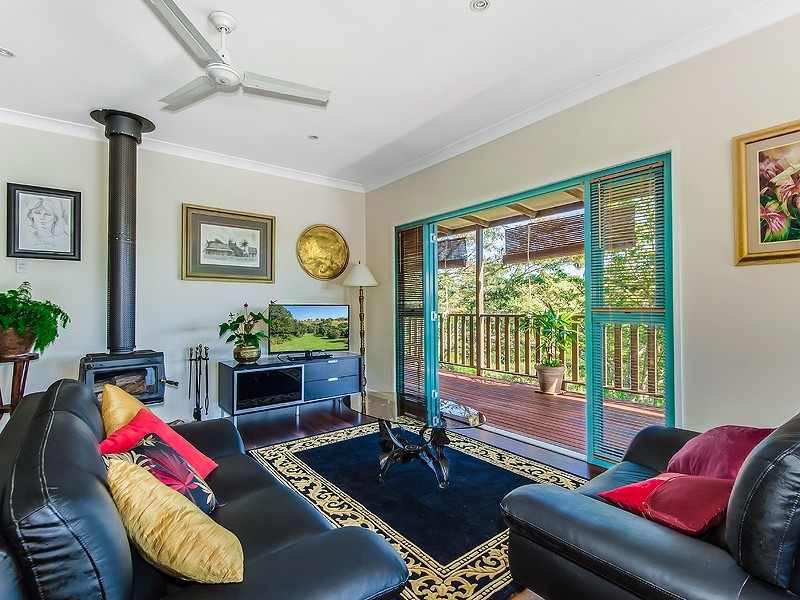 96 Evans Road, Cooroy QLD 4563