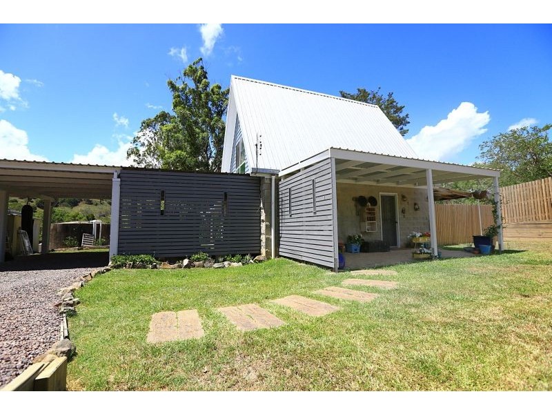 323 Middle Creek Road, Federal QLD 4568