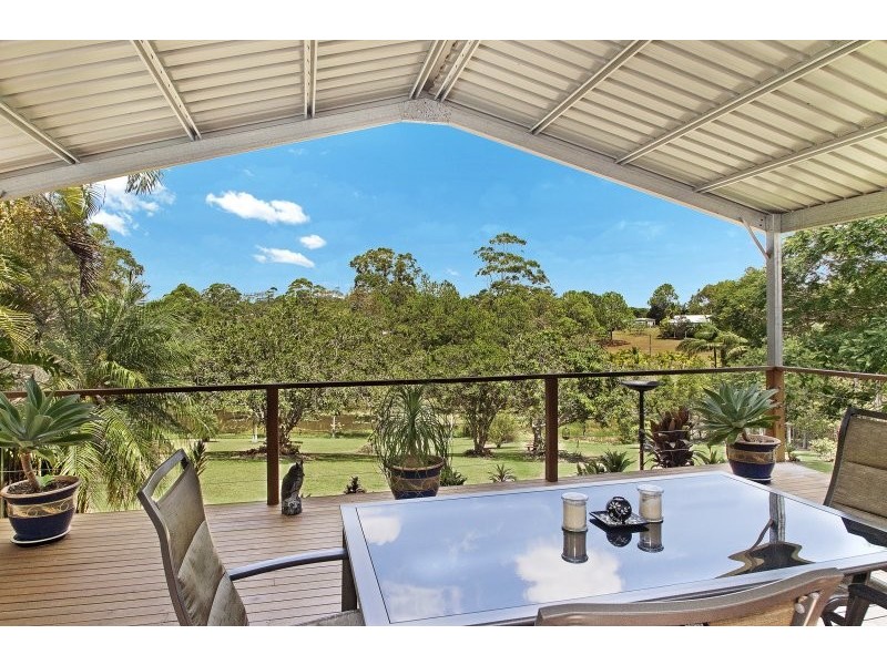 7 Pine Tree Drive, Cooroy QLD 4563