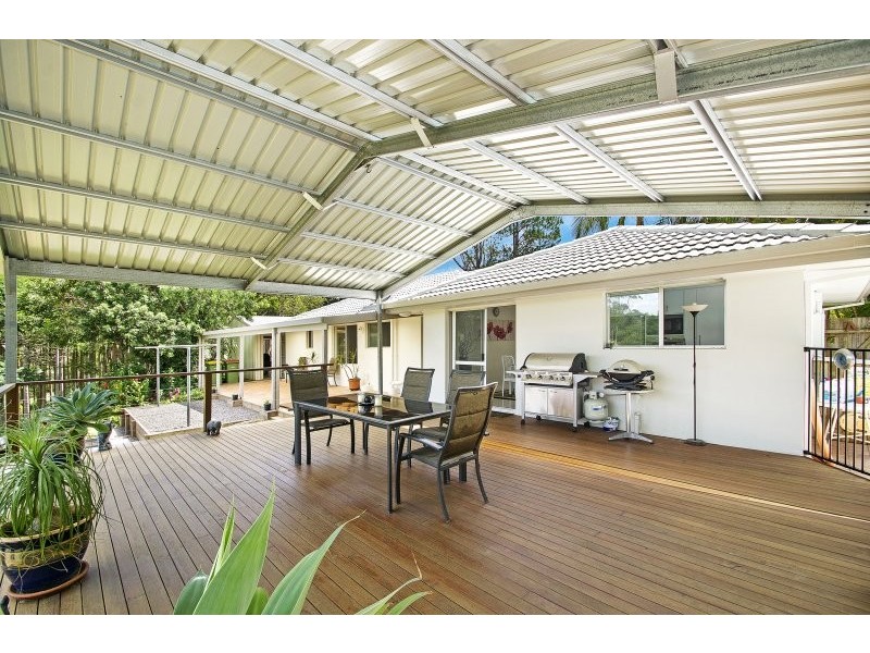 7 Pine Tree Drive, Cooroy QLD 4563