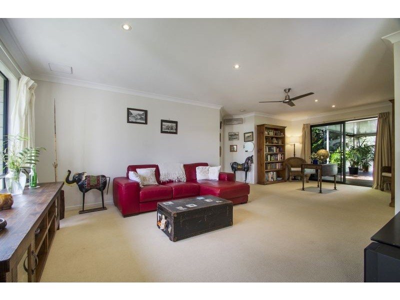 24 Tanderra Drive, Cooran QLD 4569