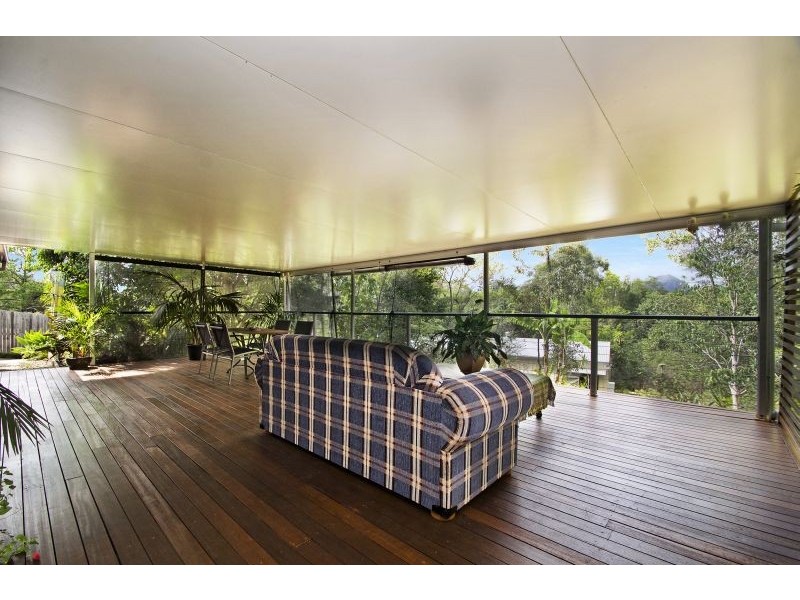 24 Tanderra Drive, Cooran QLD 4569