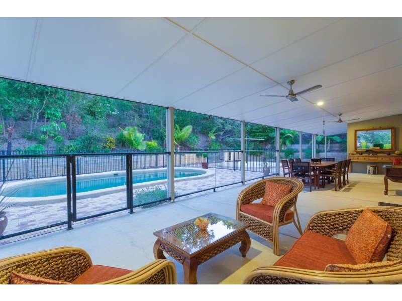 27 Flooded Gum Place, Black Mountain QLD 4563