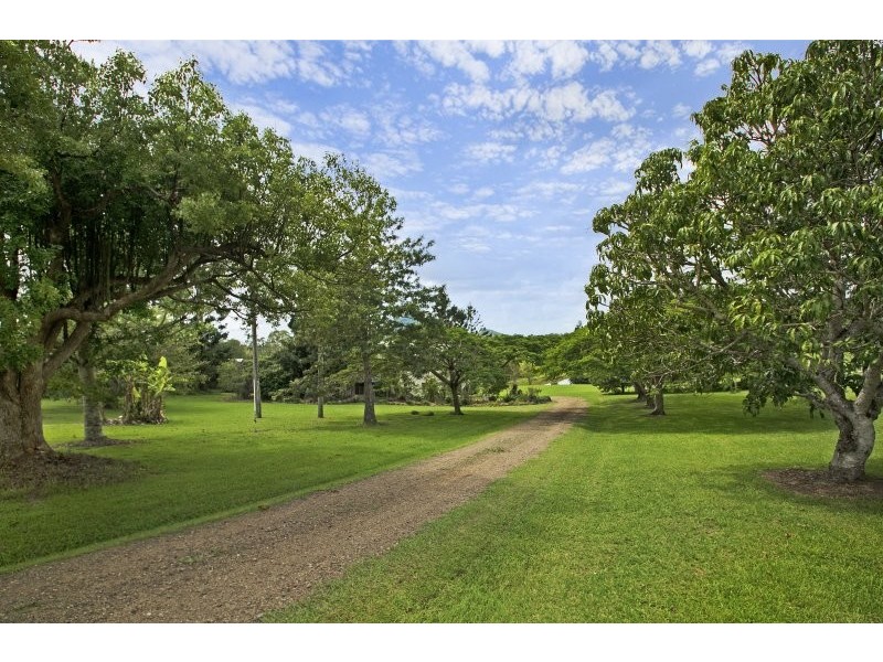 183 Ocean View Road, Cooroy QLD 4563
