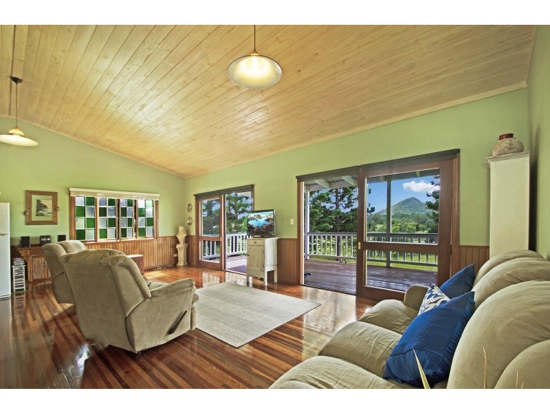 183 Ocean View Road, Cooroy QLD 4563