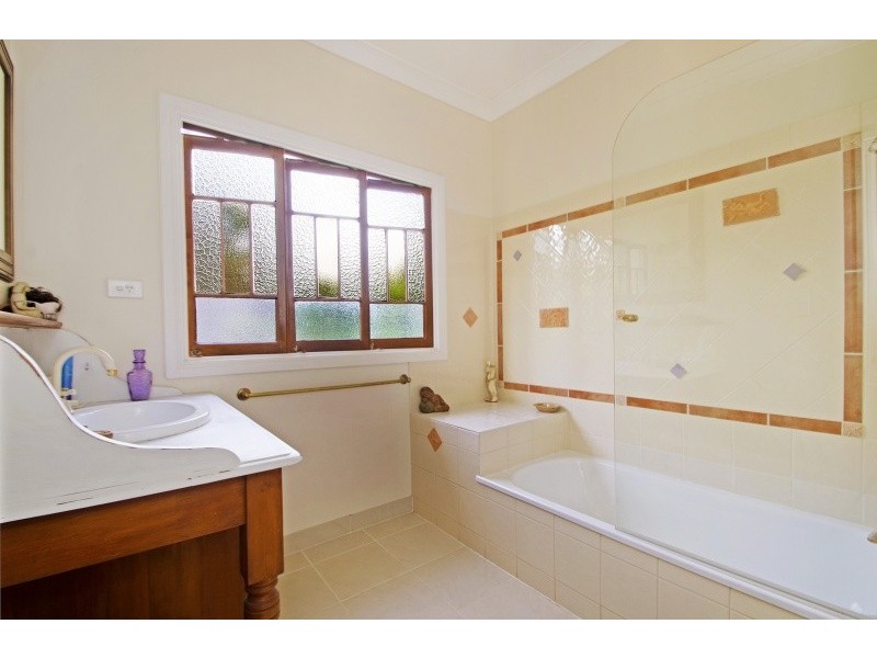 183 Ocean View Road, Cooroy QLD 4563