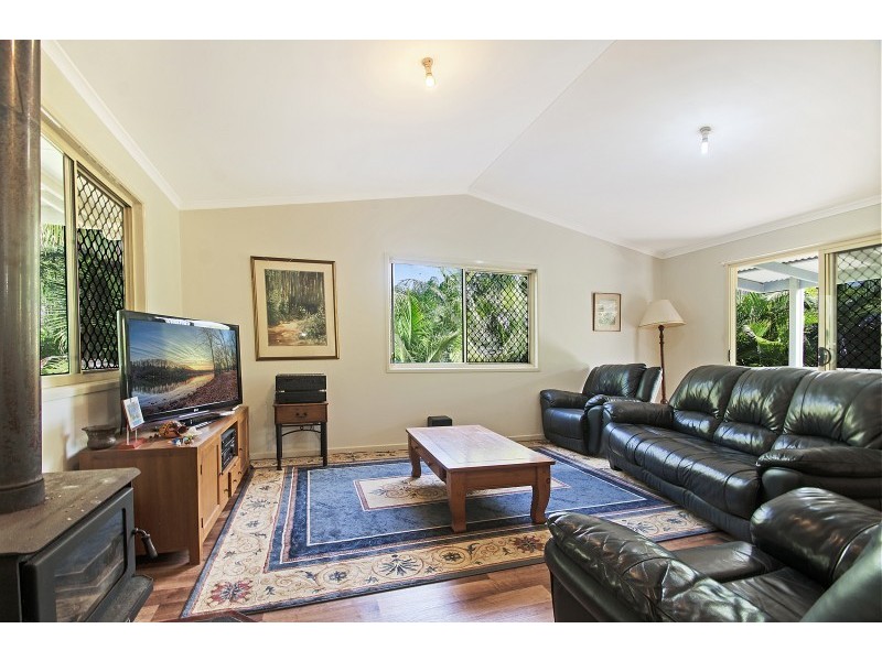 6 Martin Street, Cooran QLD 4569