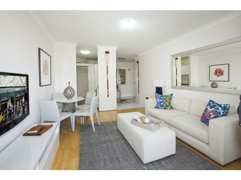 10/211 Old South Head Road, Bondi NSW 2026