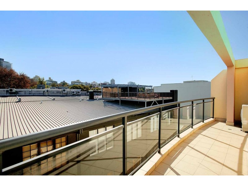 28/74- 76 McLachlan Avenue, Rushcutters Bay NSW 2011